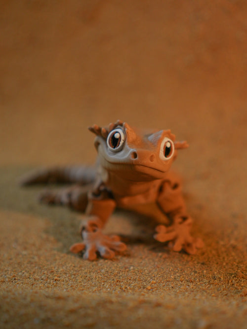 Crested Gecko Articulated 3D Printed Toy- Tan/Light Brown