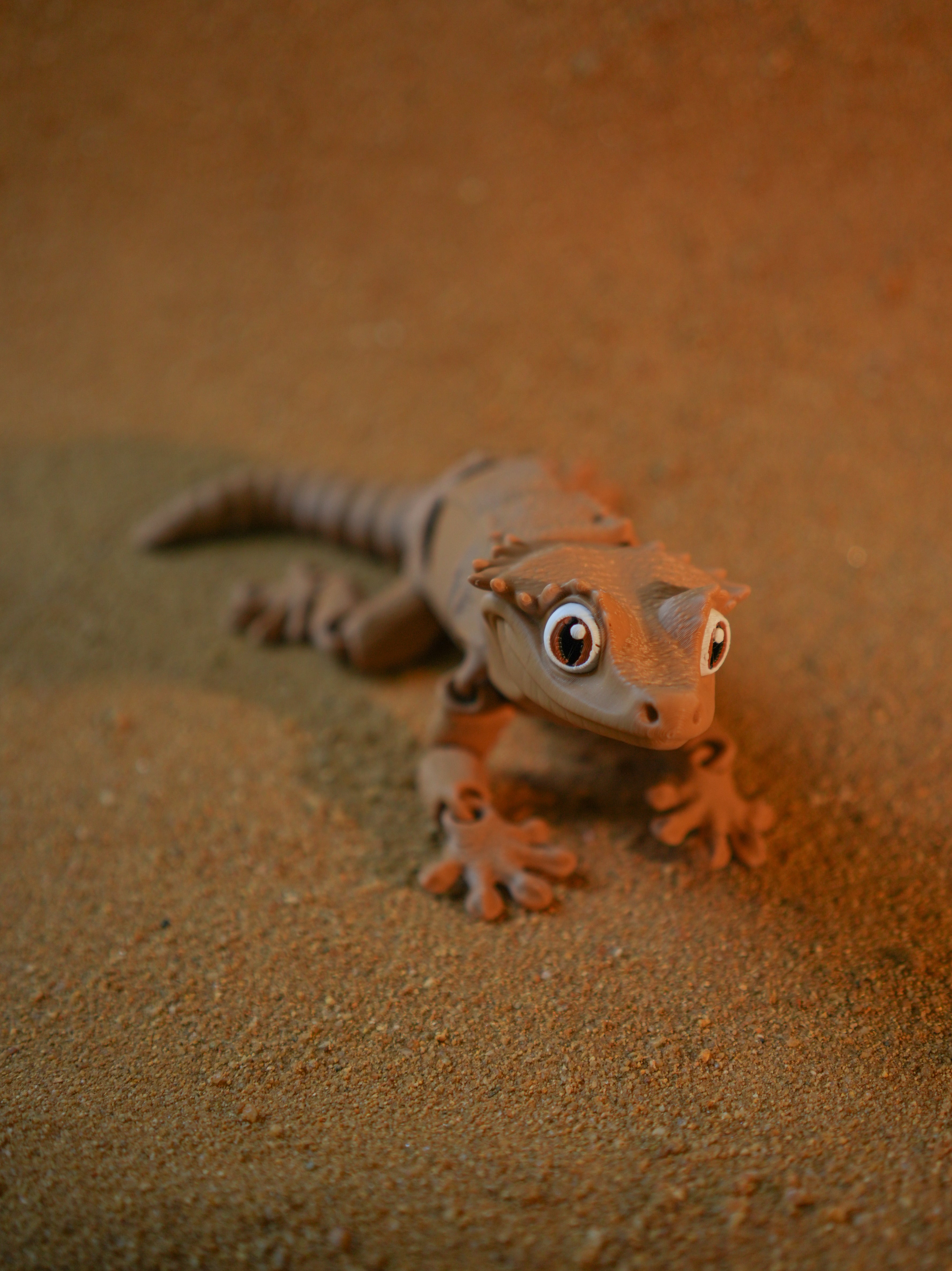 Crested Gecko Articulated 3D Printed Toy- Tan/Light Brown