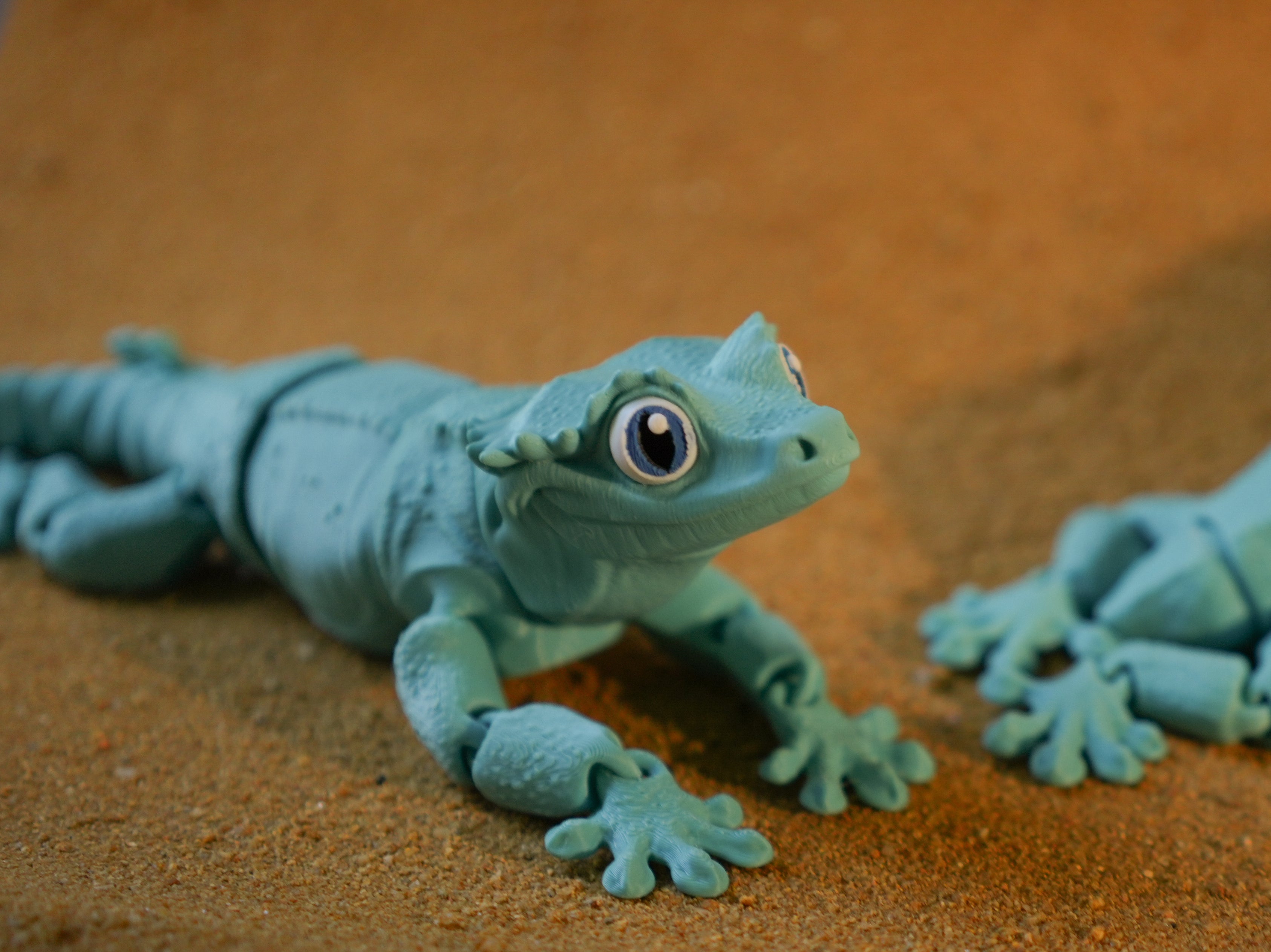 Crested Gecko Articulated 3D Printed Toy - Robins Egg Blue